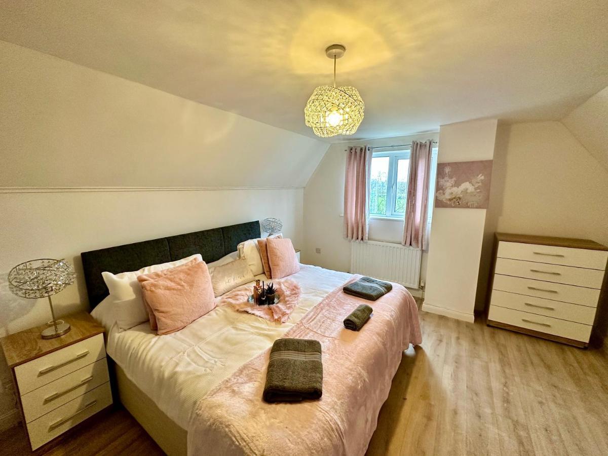 Three Bedroom Rural, Relaxing And Peaceful,Dogs Welcome! With Cymru Holidays Abergavenny Εξωτερικό φωτογραφία